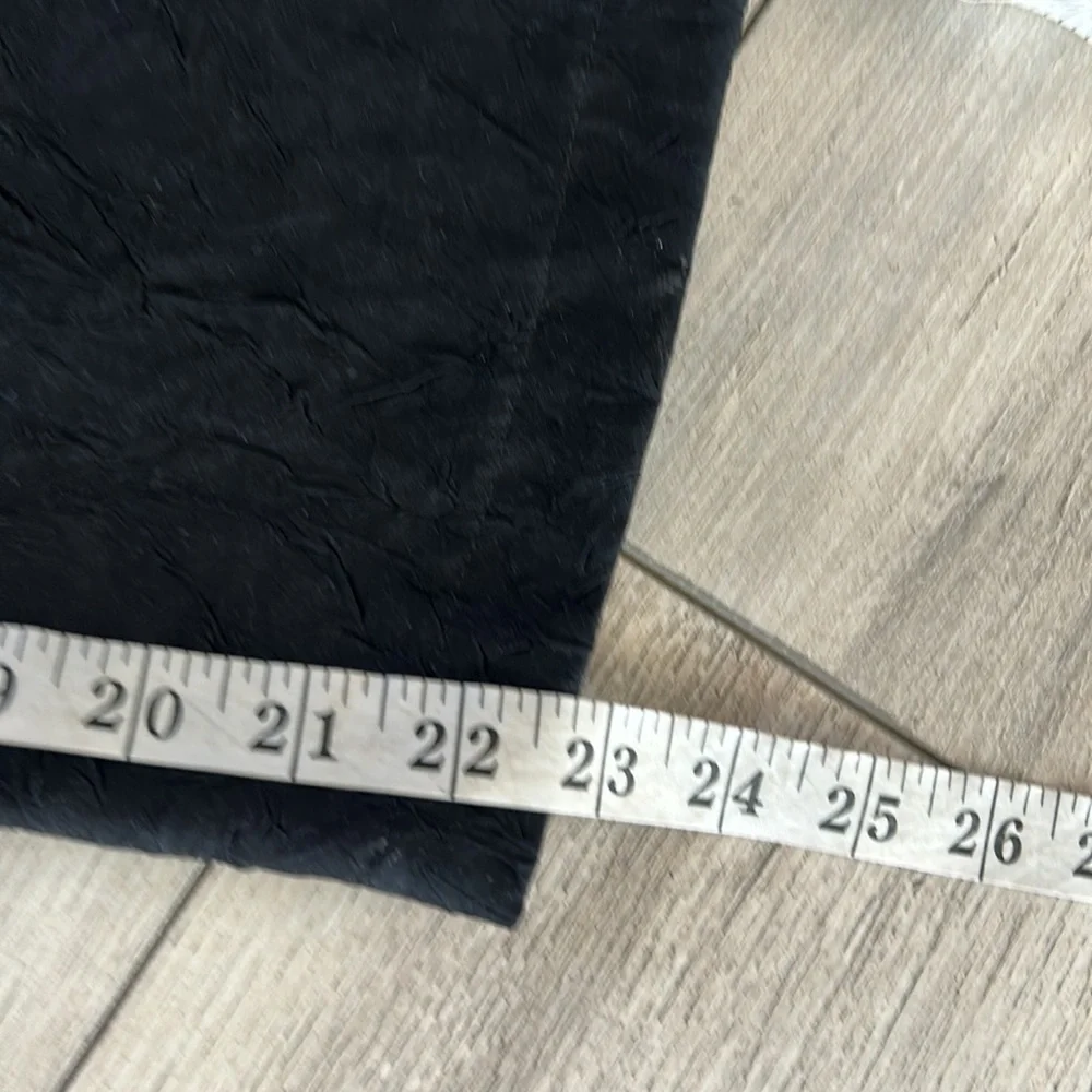 Jamie Sadock size 8 black cropped crinkle golf pants